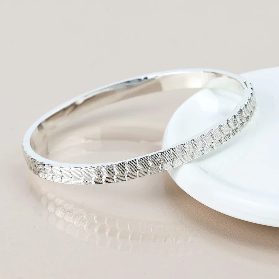Silver Plated Scallop Embossed Bangle
