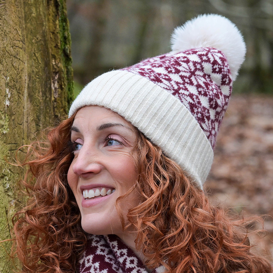 Burgundy & Cream Mix Starflower Knit Bobble Hat