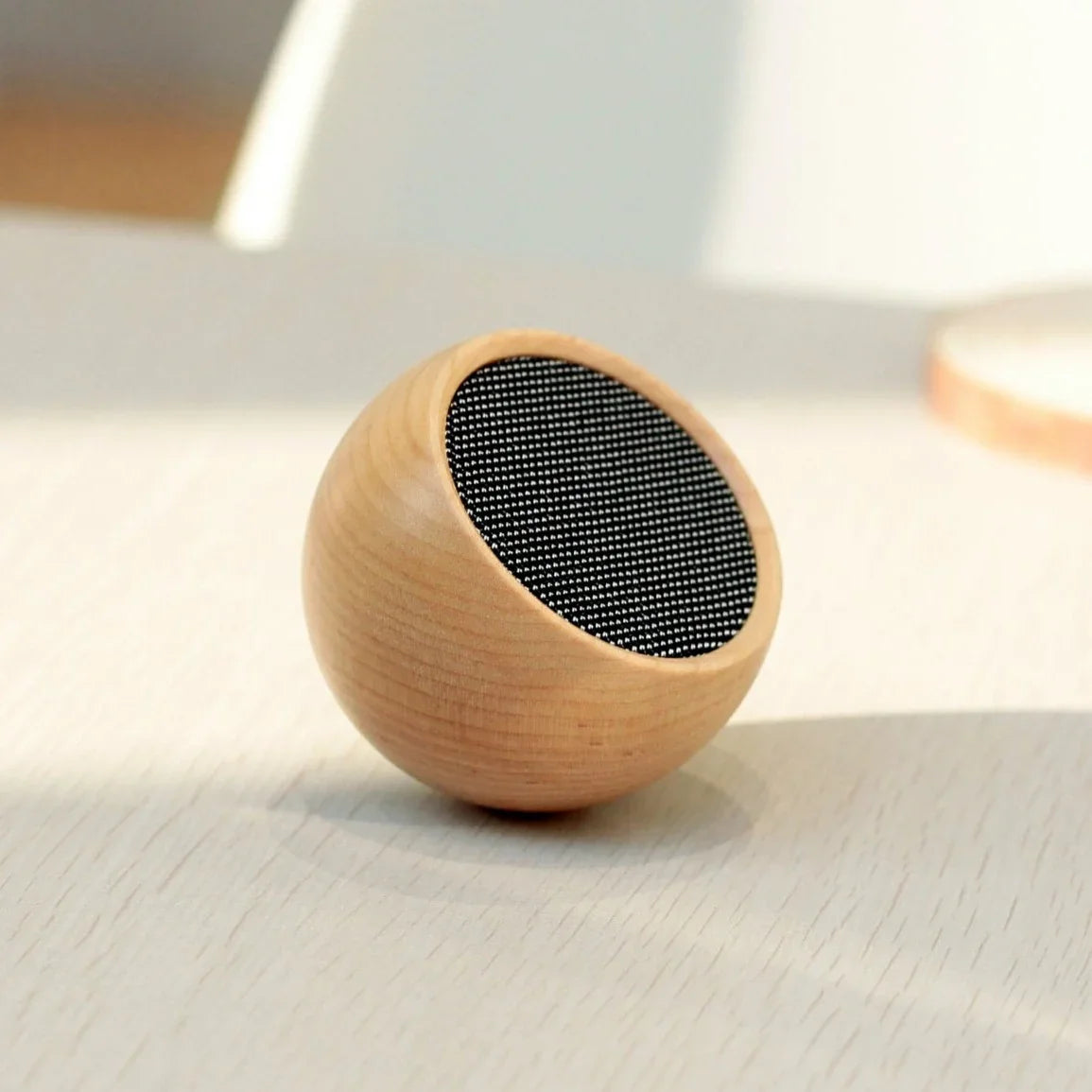 Gingko Tumbler Selfie Speaker Maple