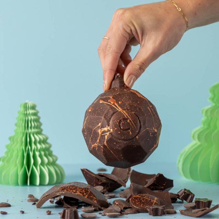 Dark Chocolate Smash Bauble with Mini Dark Chocolate Stars & Oat M!lk Chocolate Buttons