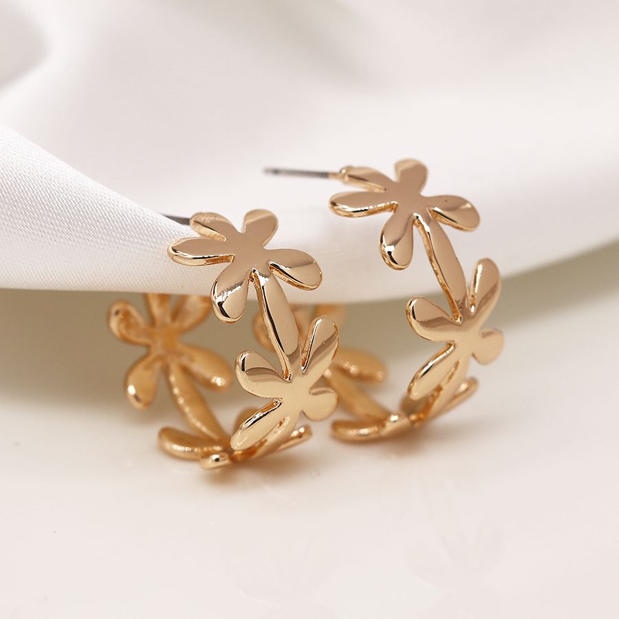 Gold Simple Daisy Chain Hoop Earrings