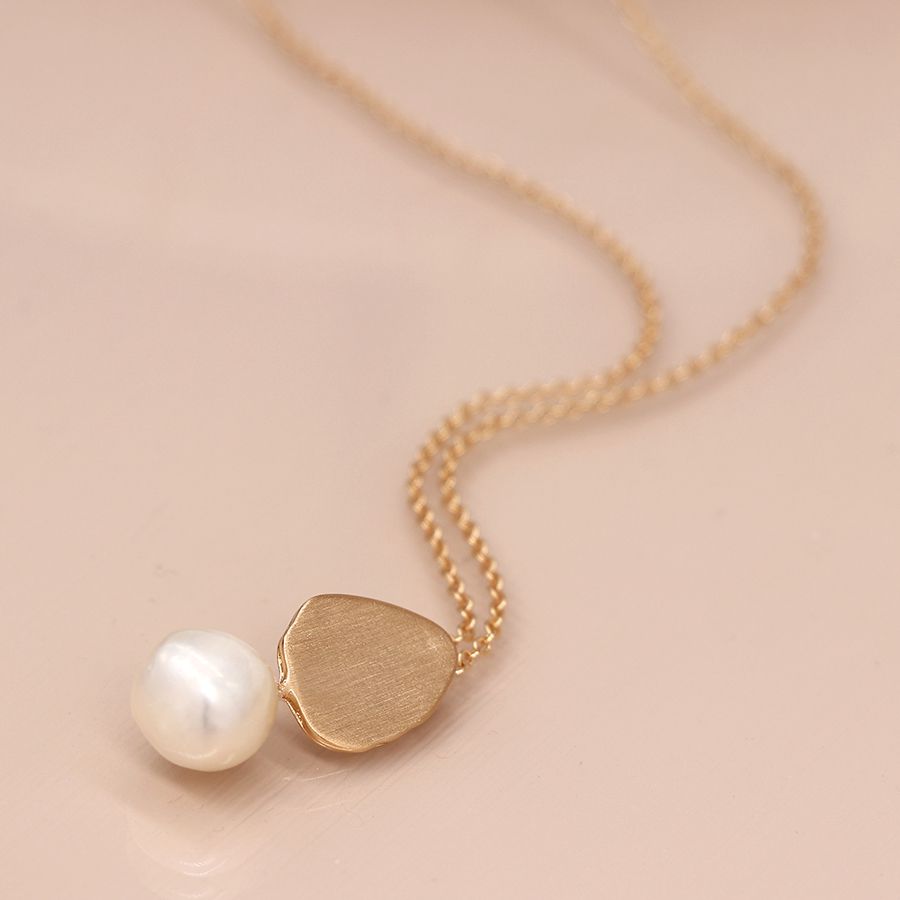 Golden Brushed Teardrop & Pearl Necklace