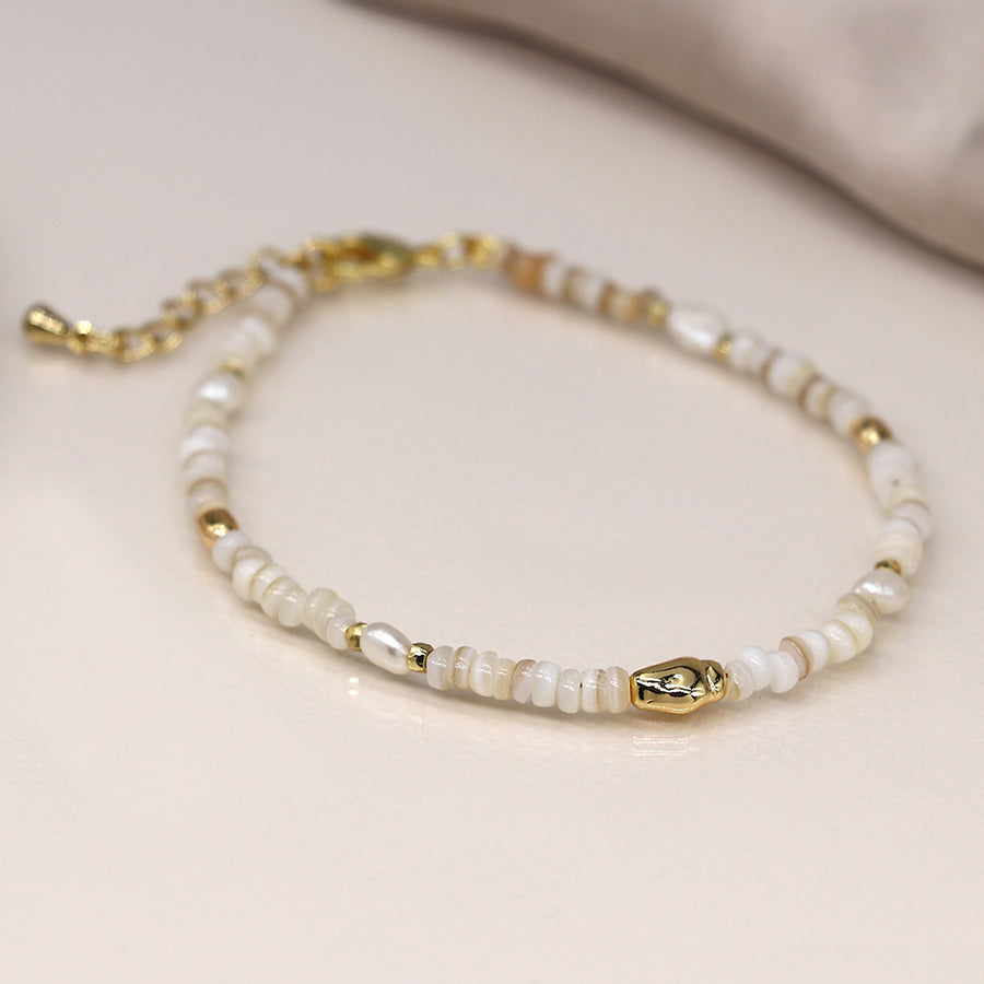 Seed Pearl & Faux Gold Beads Bracelet