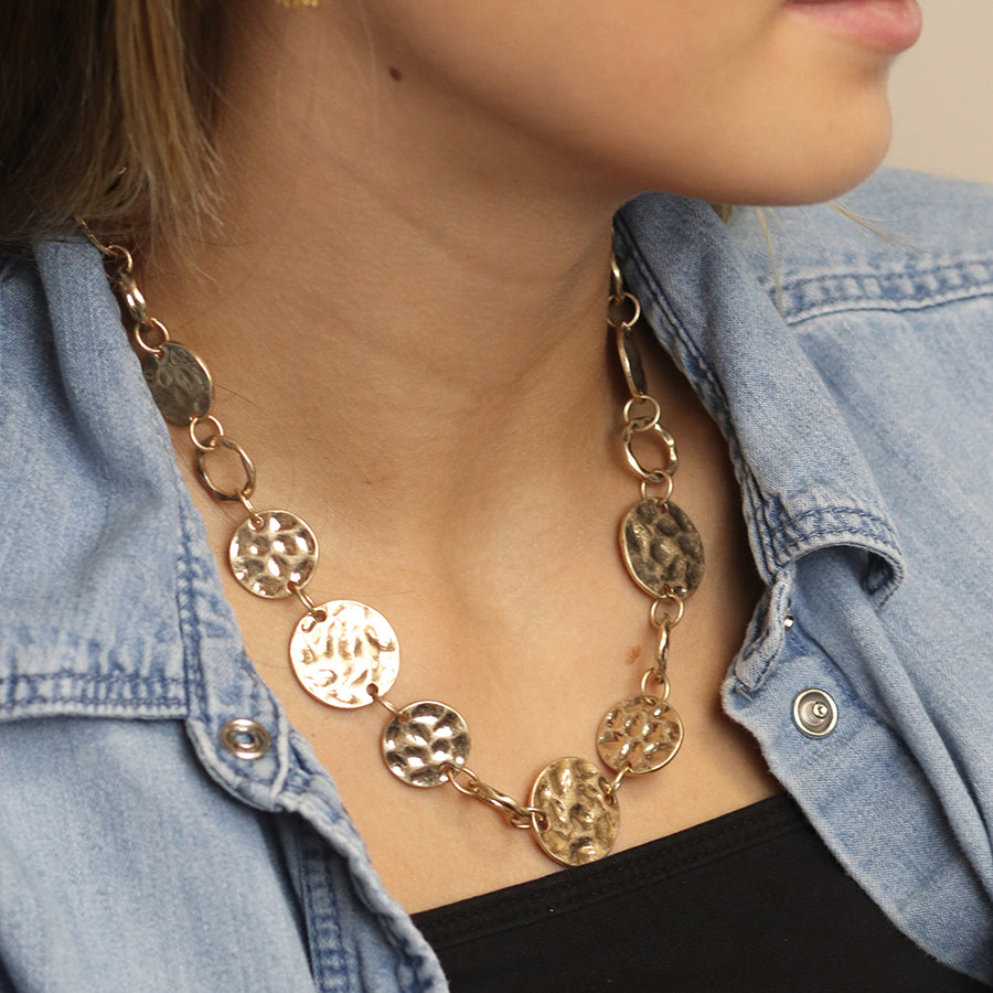 Golden Hammered Disc Linked Necklace