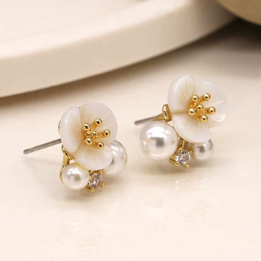 POM - Faux Gold Plated Flower Pearl Cluster Studs
