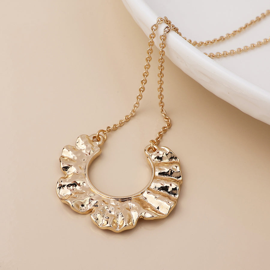 POM - Golden Textured Wave Necklace