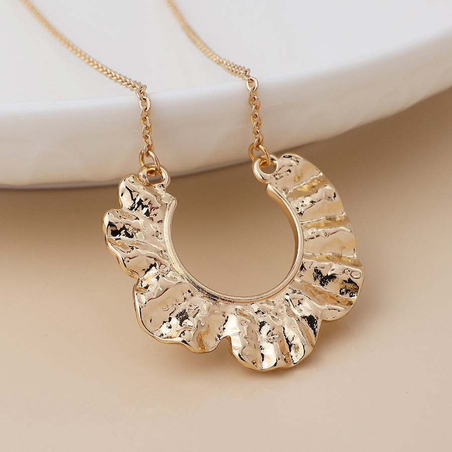 POM - Golden Textured Wave Necklace