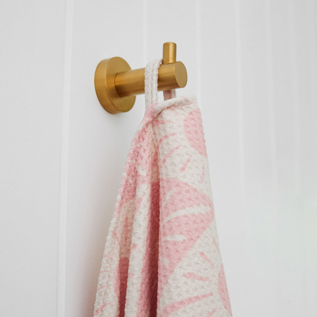 Dock & Bay Quick Dry Waffle Towel - Diamond Pink