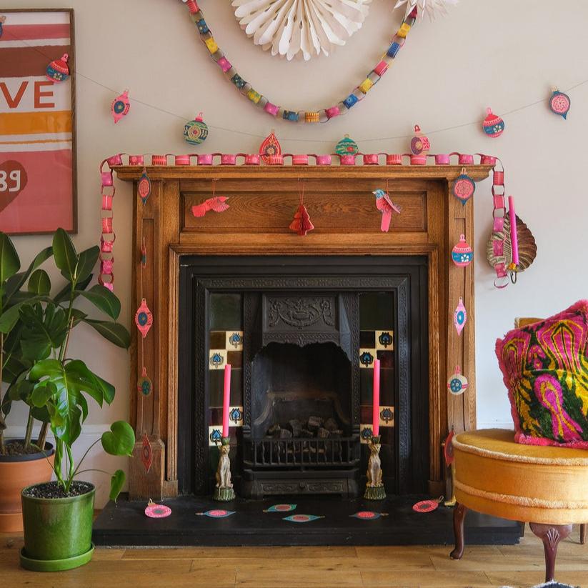 Pink & Red Paper Chain Kit