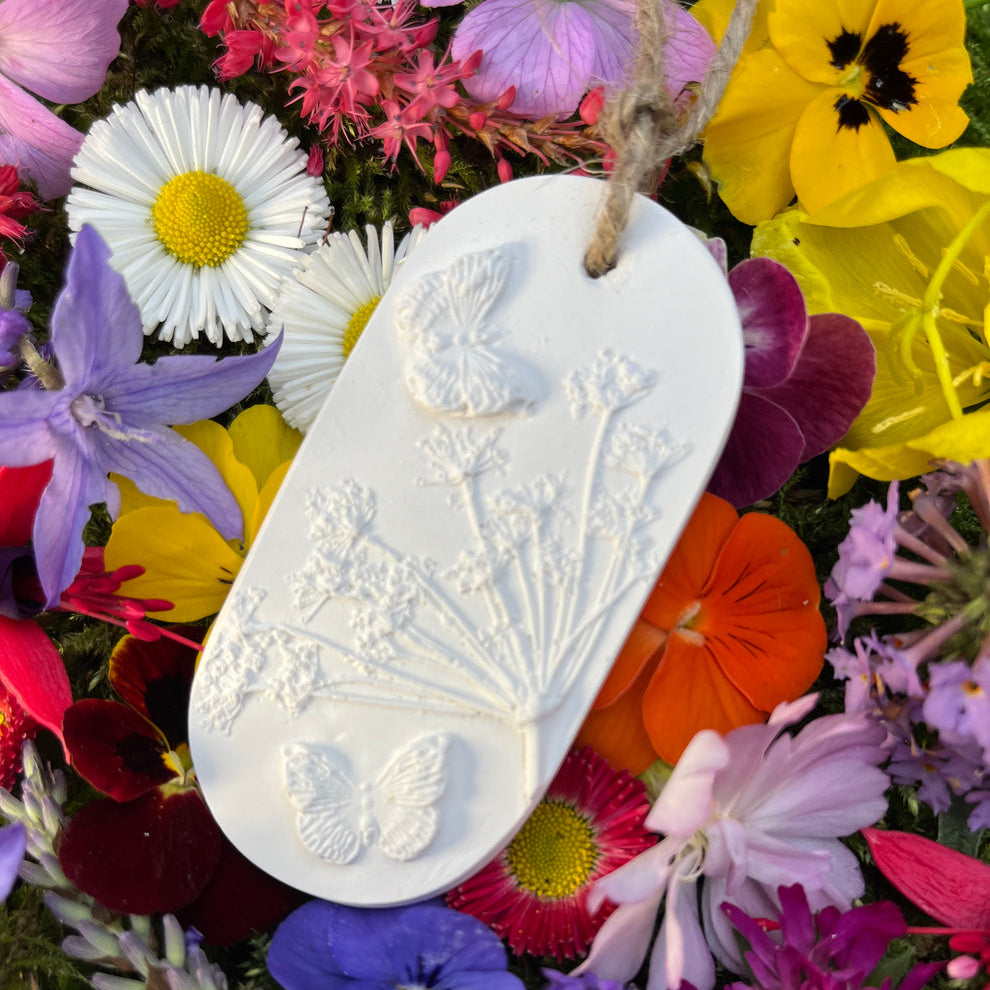 Butterflies & Cow Parsley Botanical Cast Diffuser - Sweet Orange
