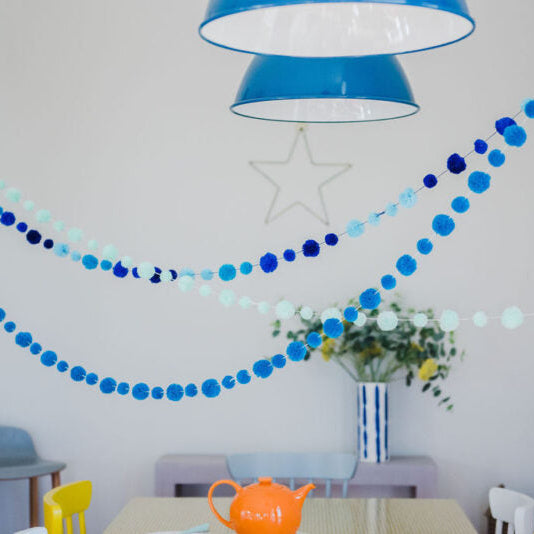 Blues Pom Pom Garland