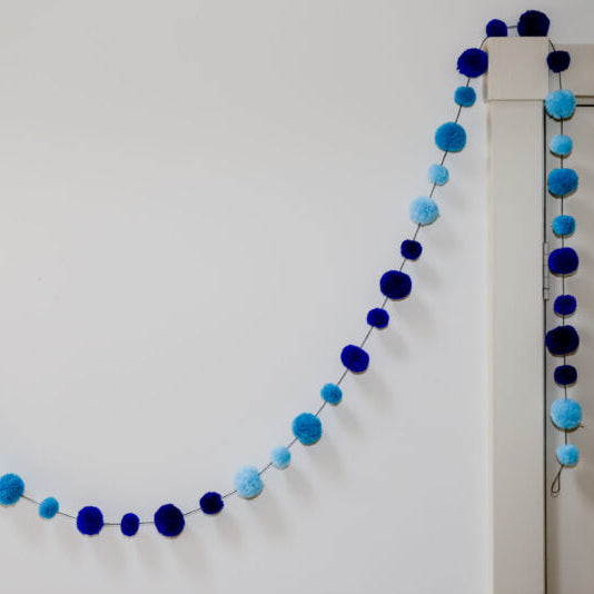 Blues Pom Pom Garland
