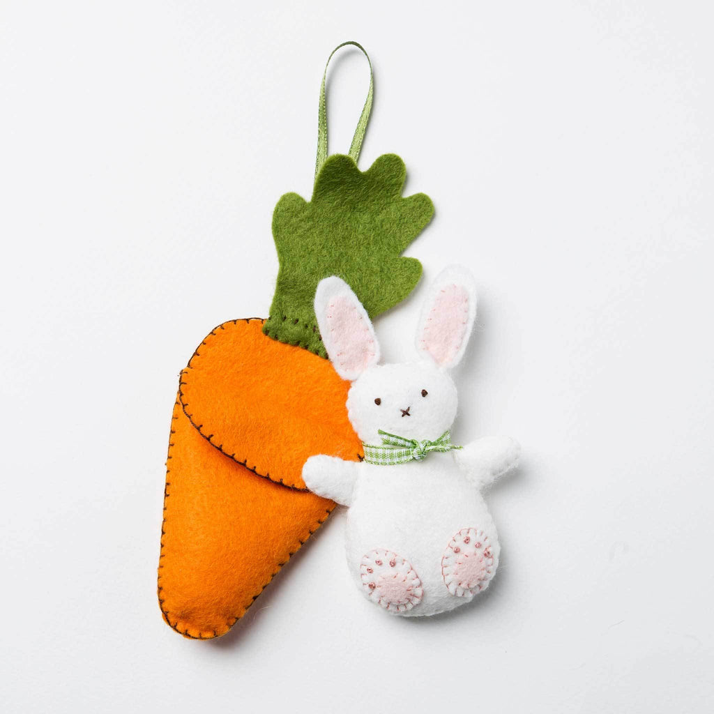 Bunny in Carrot Bed Felt Craft Mini Kit - Corinne Lapierre