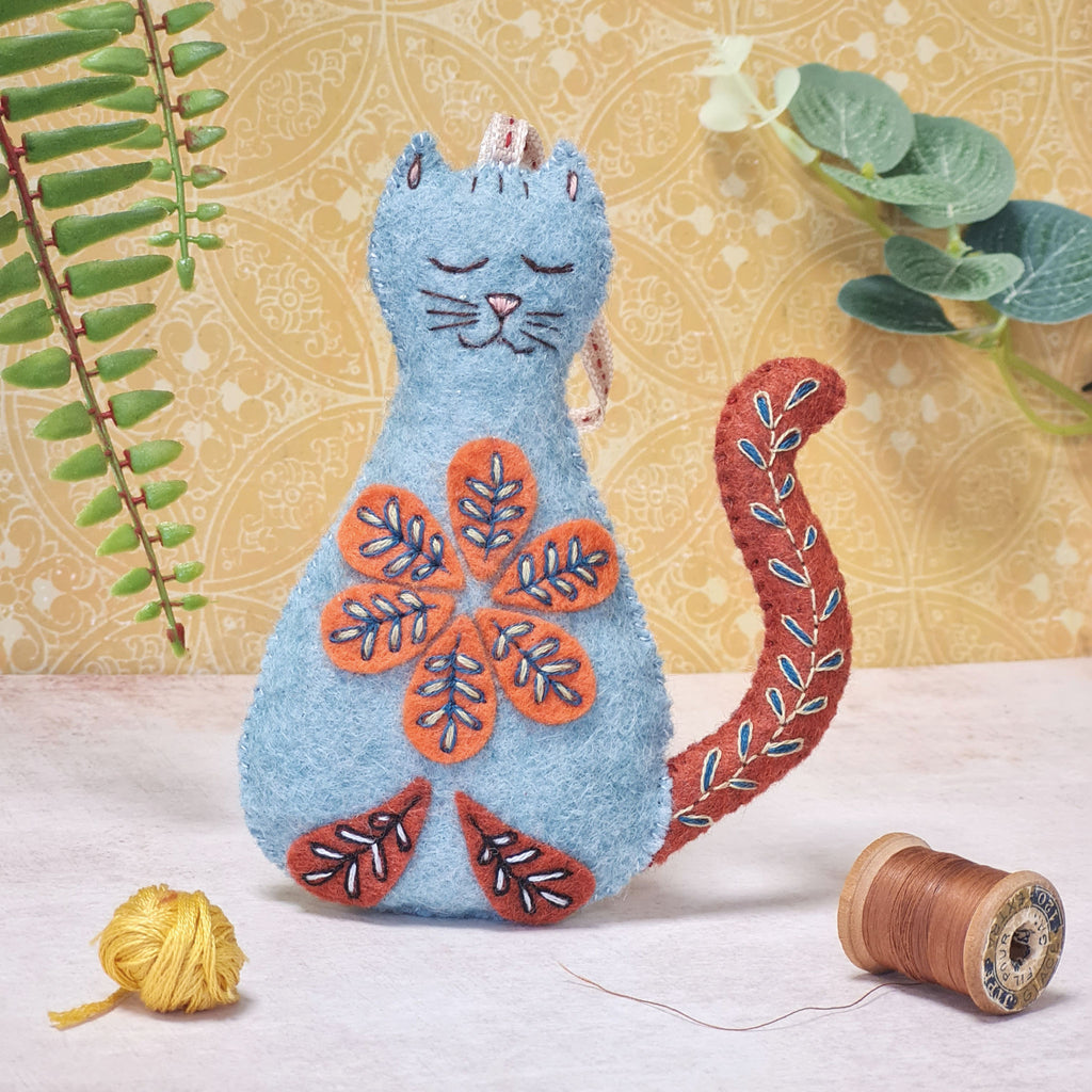 Folk Embroidered Cat Felt Craft Mini Kit -Corinne Lapierre