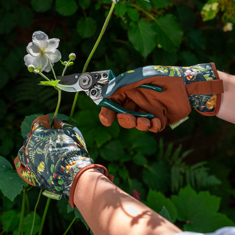 Woodland Wonders -  Women's Gardening Gloves M/L