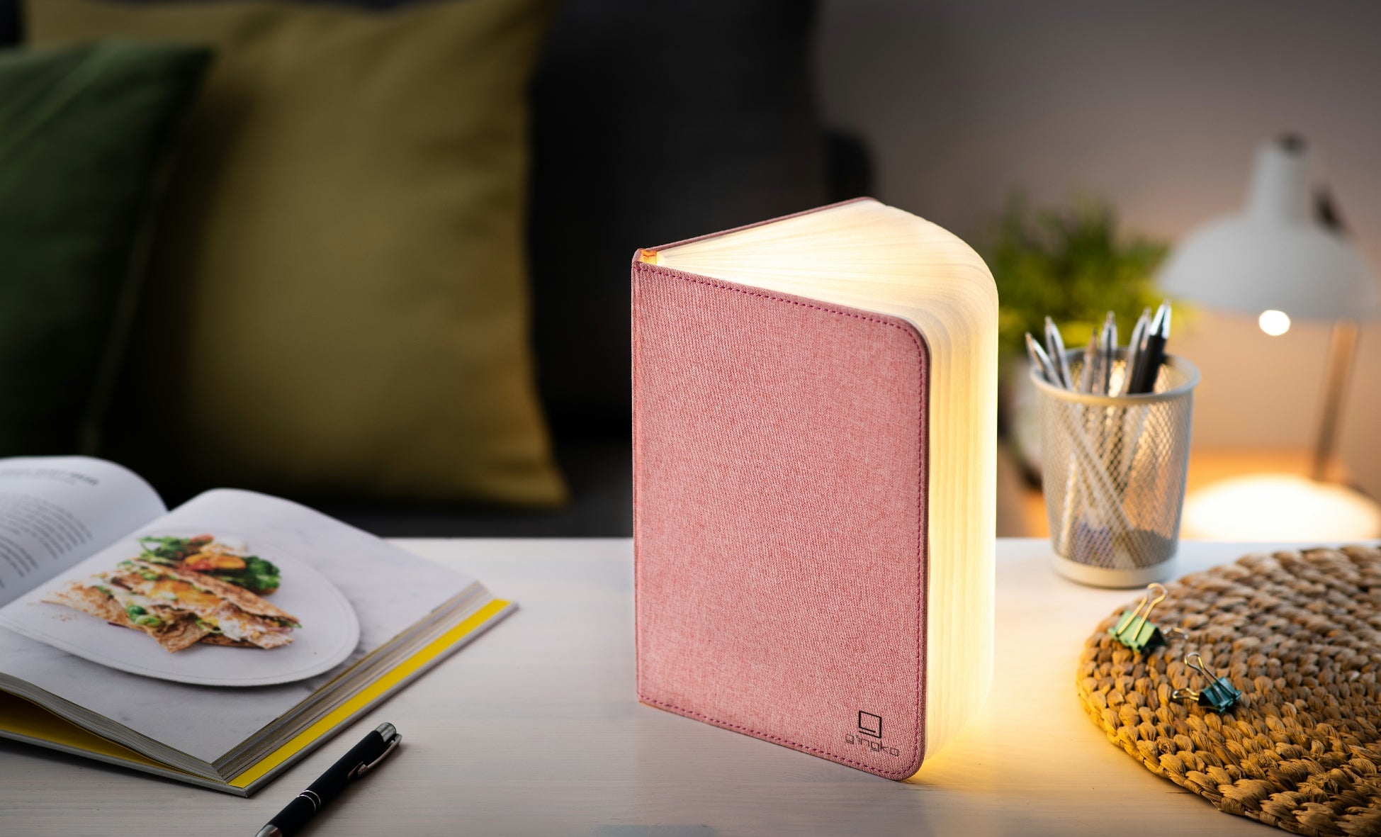 Gingko Smart Book Light (Linen Fabric) Blush Pink