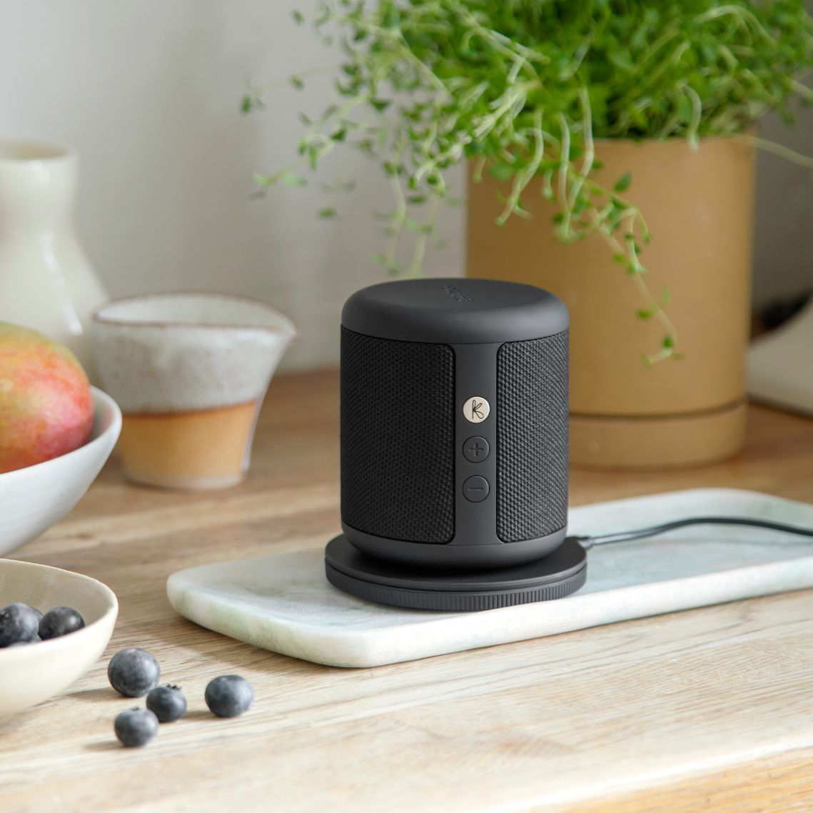 Karl Bluetooth Speaker by Kreafunk - Black