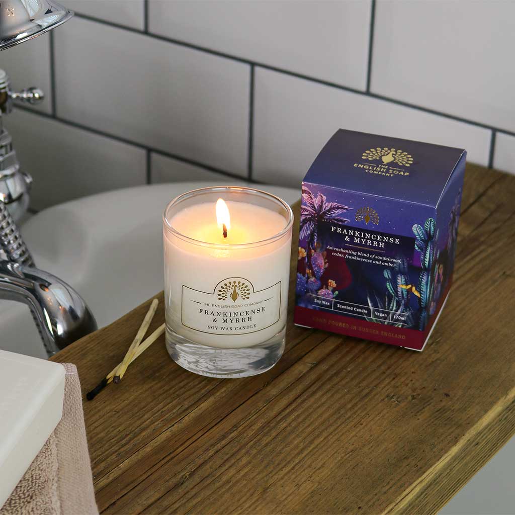 English Soap Company - Frankincense & Myrrh Scented Candle