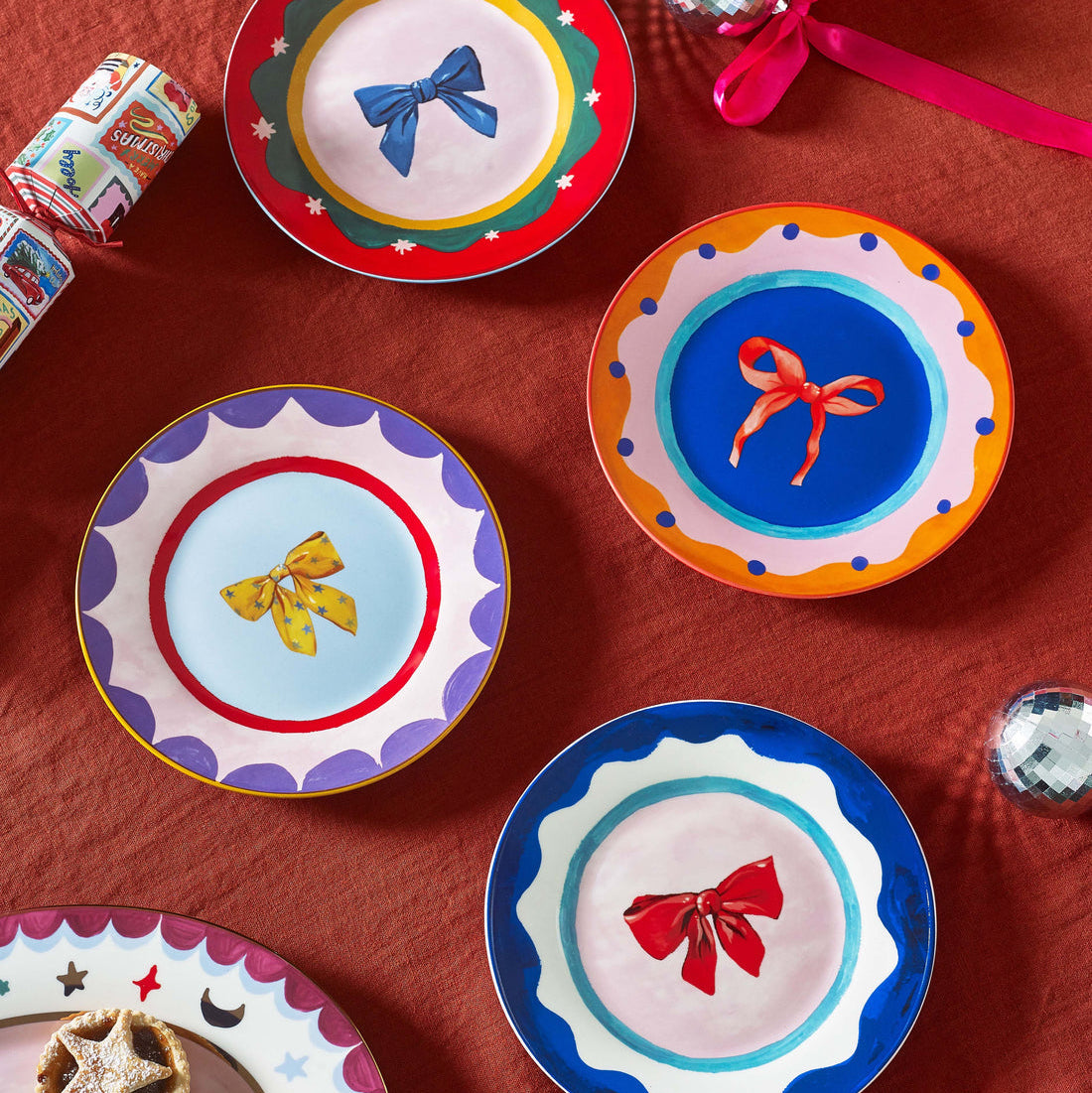Bow Cake Plate - Set of 4