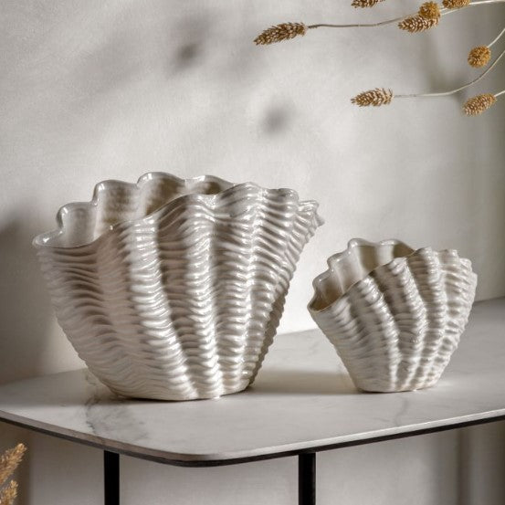 Clam Vase Small Reactive White
