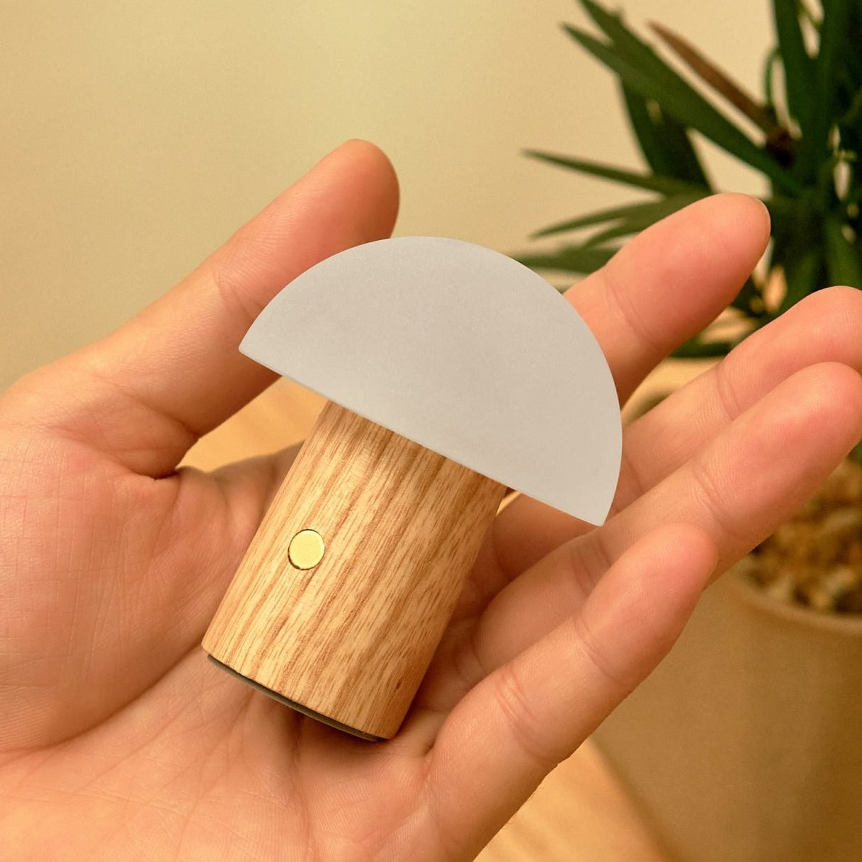 Gingko Alice Mini Mushroom Lamp - Super Mini White Ash