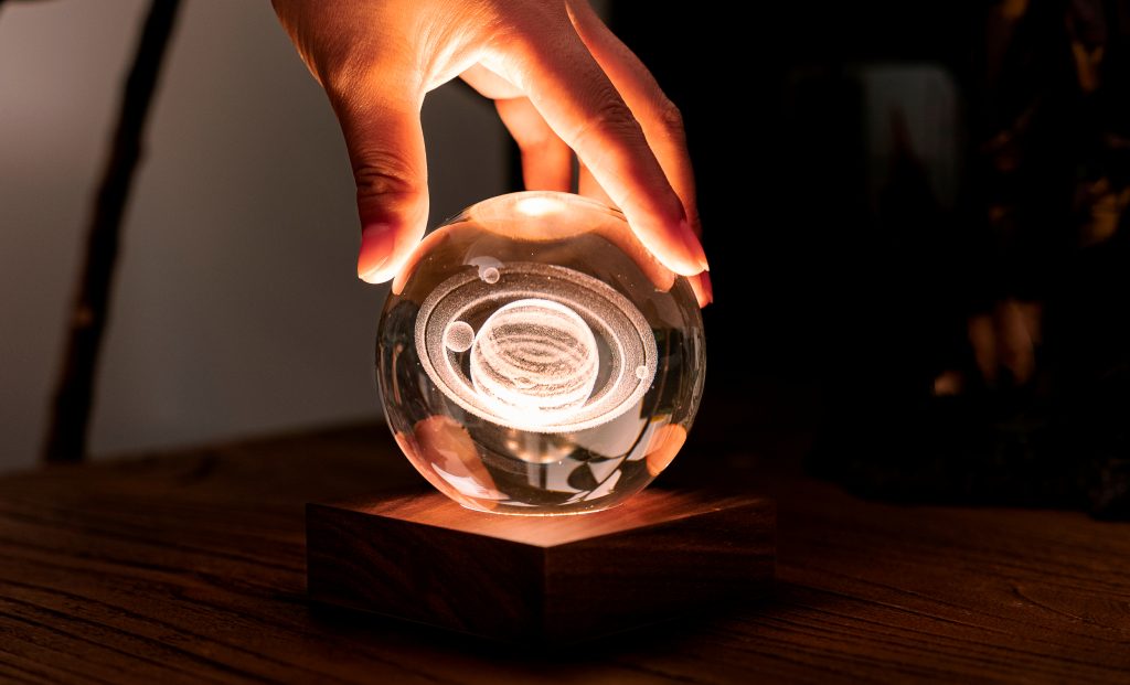 Gingko Amber Crystal Light - Saturn
