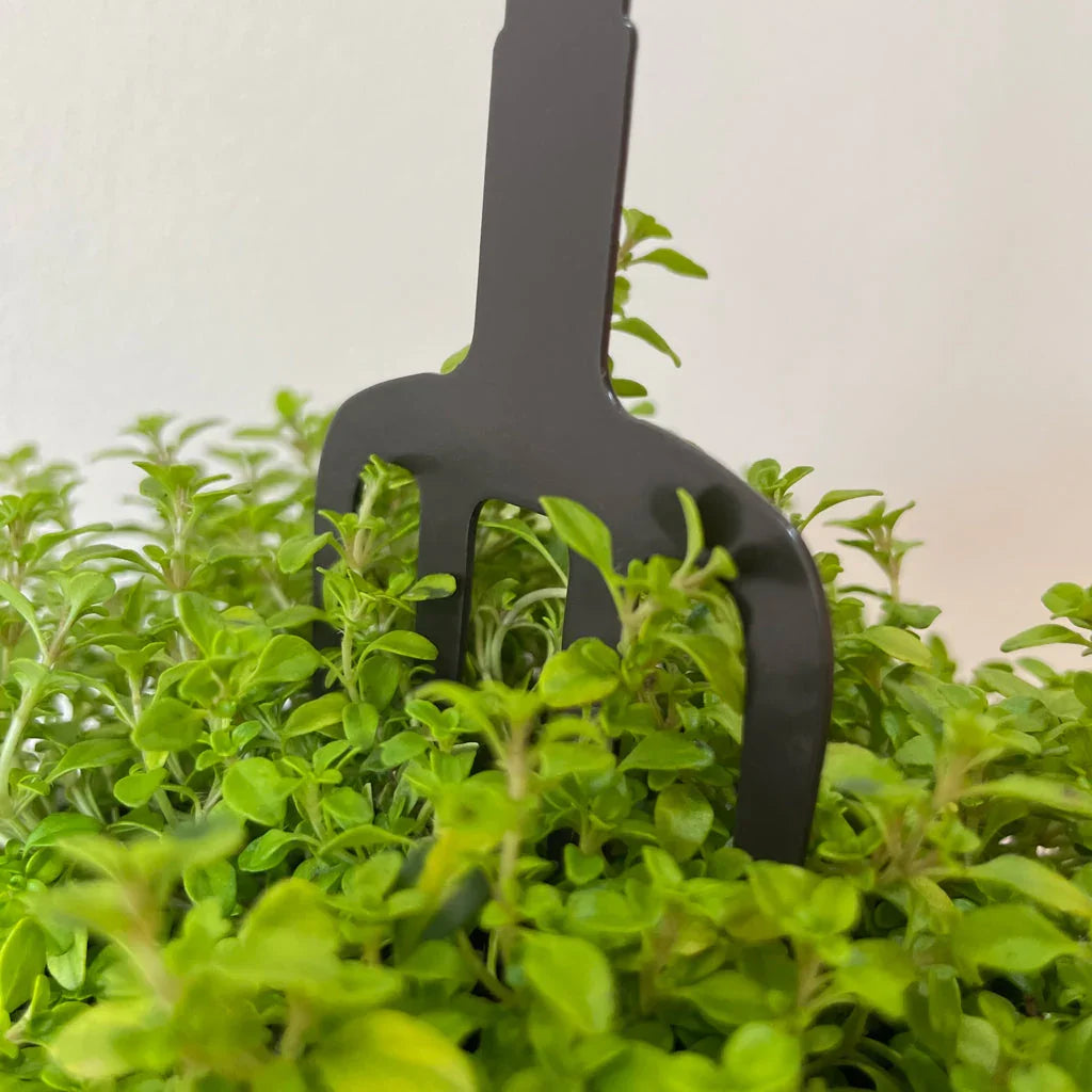 Pot Stem - Robin on a Fork