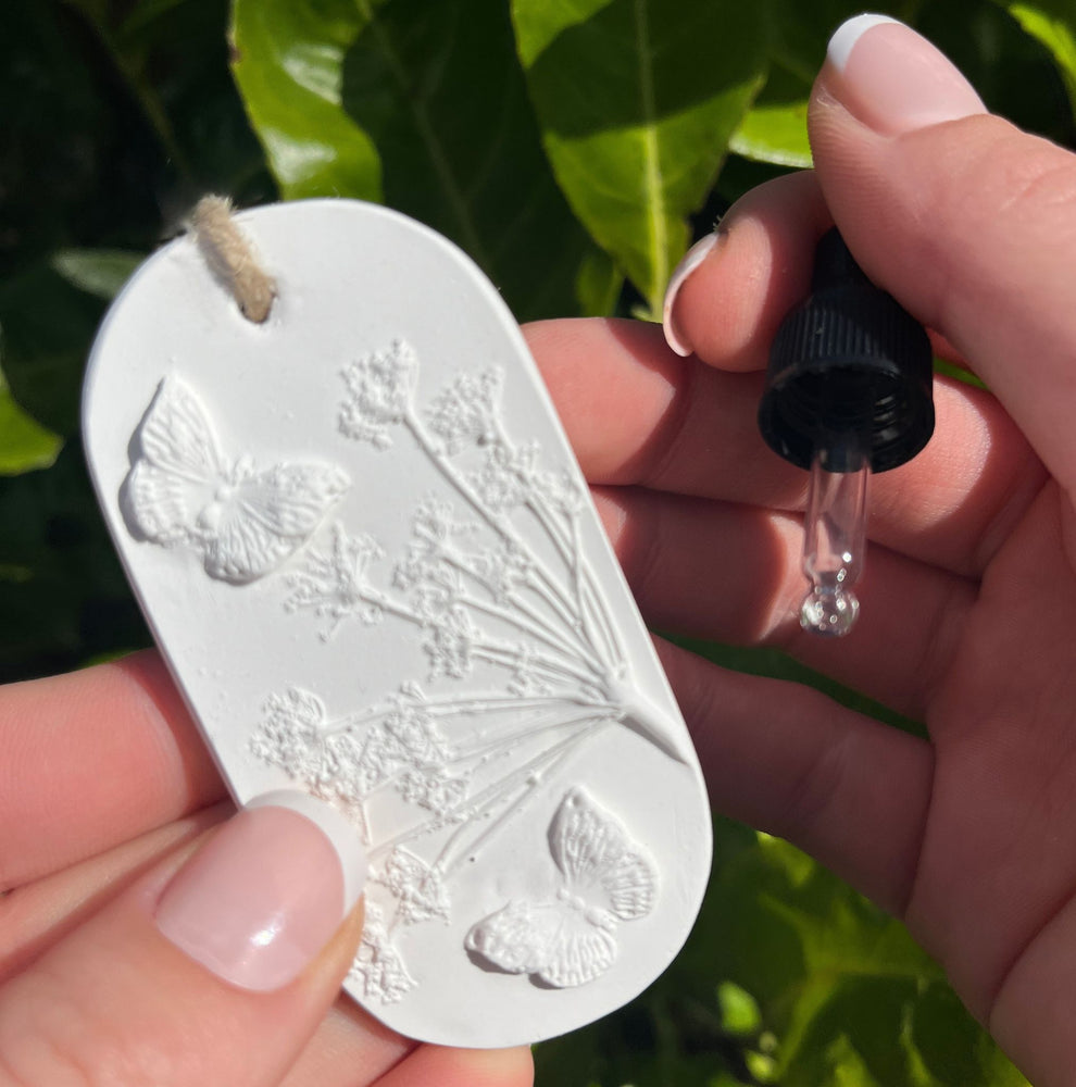 Butterflies & Cow Parsley Botanical Cast Diffuser - Sweet Orange