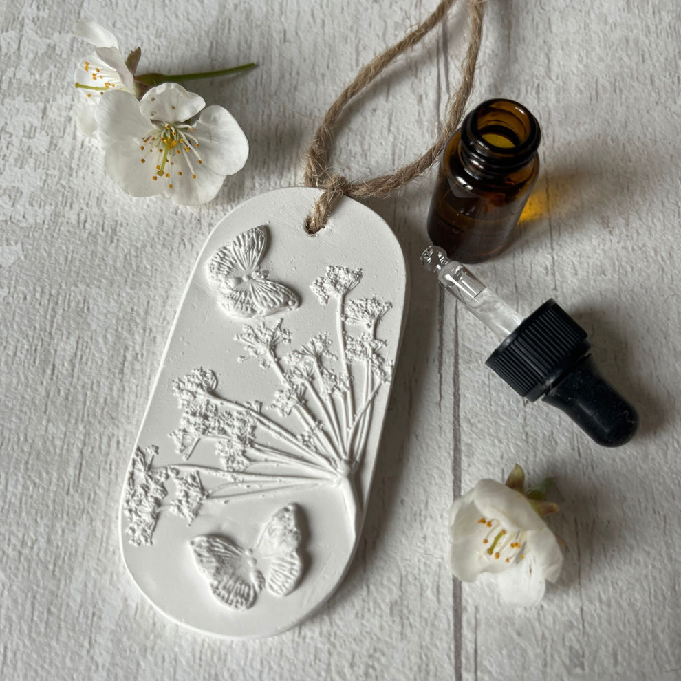 Butterflies & Cow Parsley Botanical Cast Diffuser - Sweet Orange